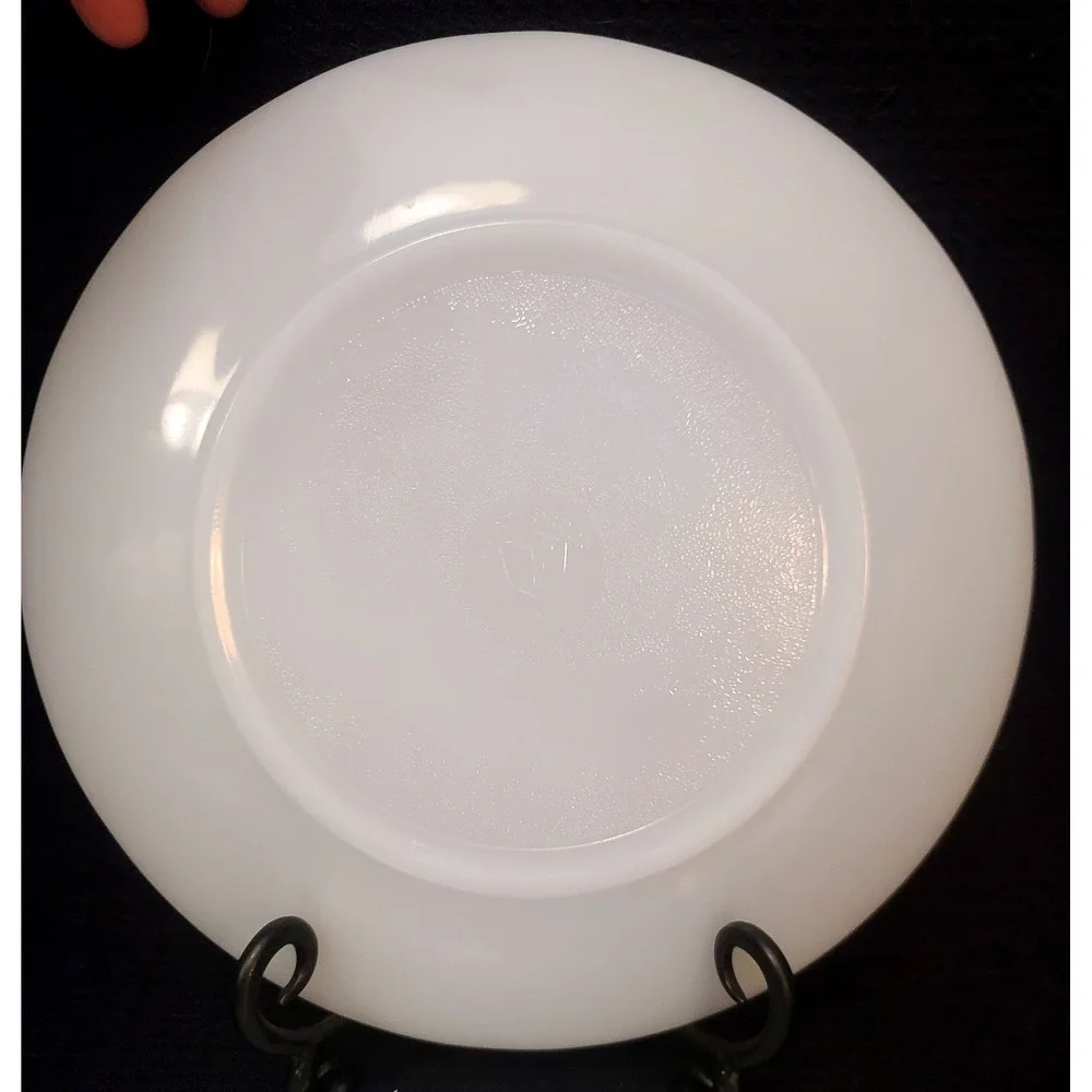 Federal Glass Milk Glass Meadow Gold Dinner Plates Gold Rim Set‎ of 2
